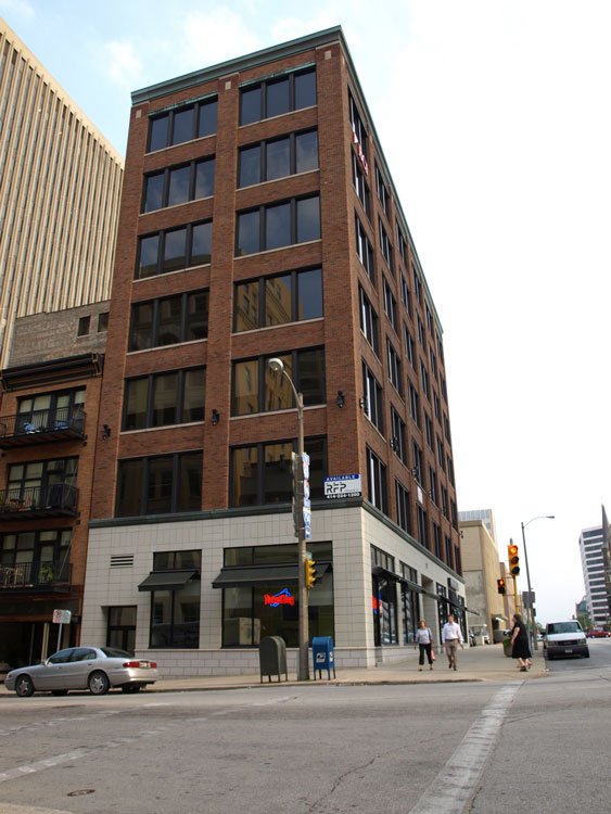 757 Broadway exterior