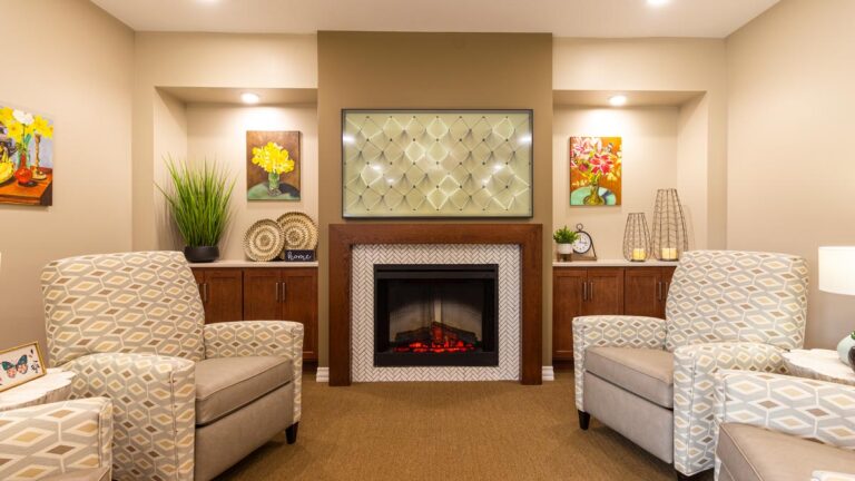 Azura Memory Care | Fox Point, WI