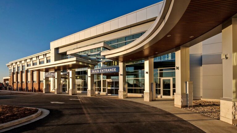 Super Clinic entrance