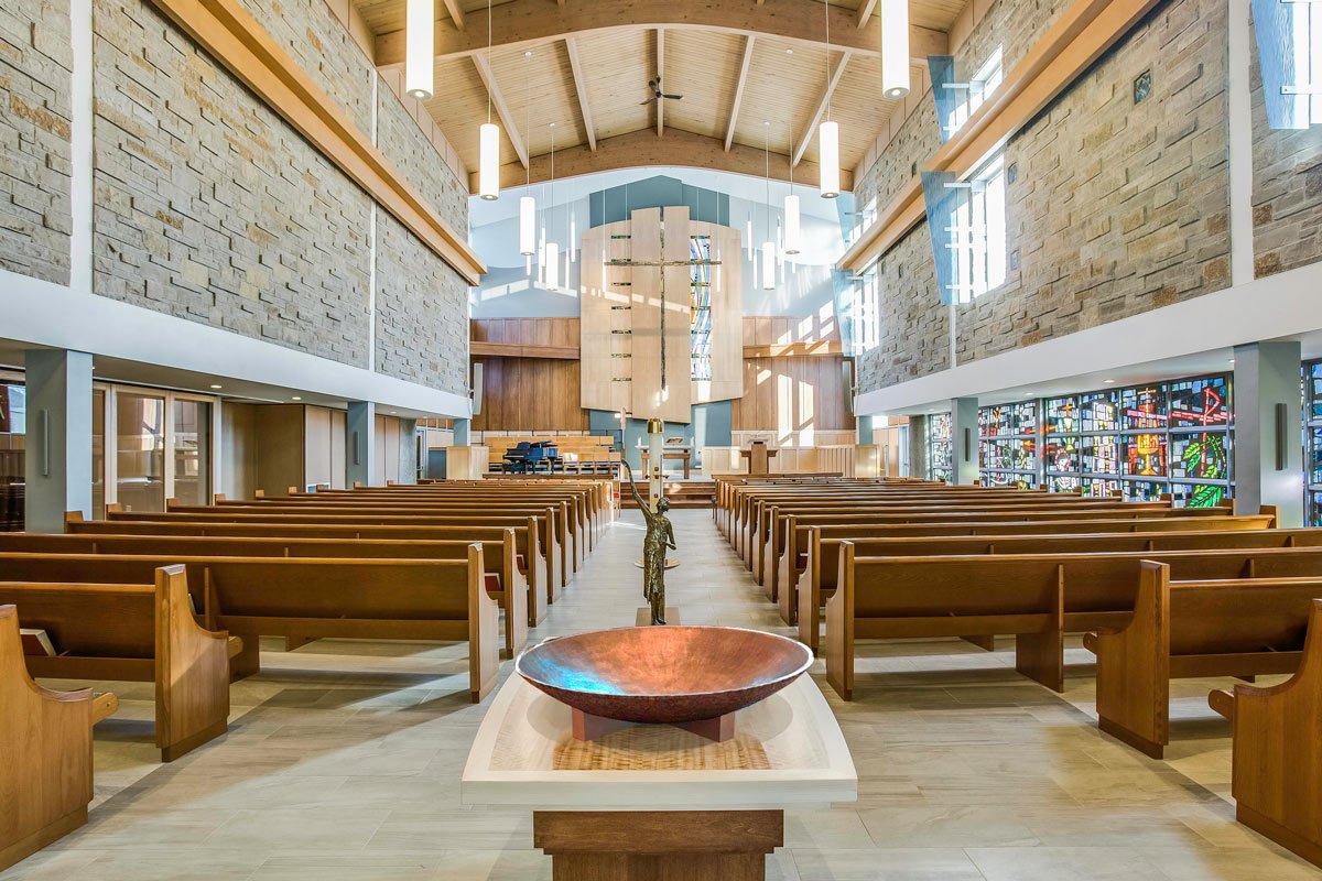 St Lukes Lutheran Church interior